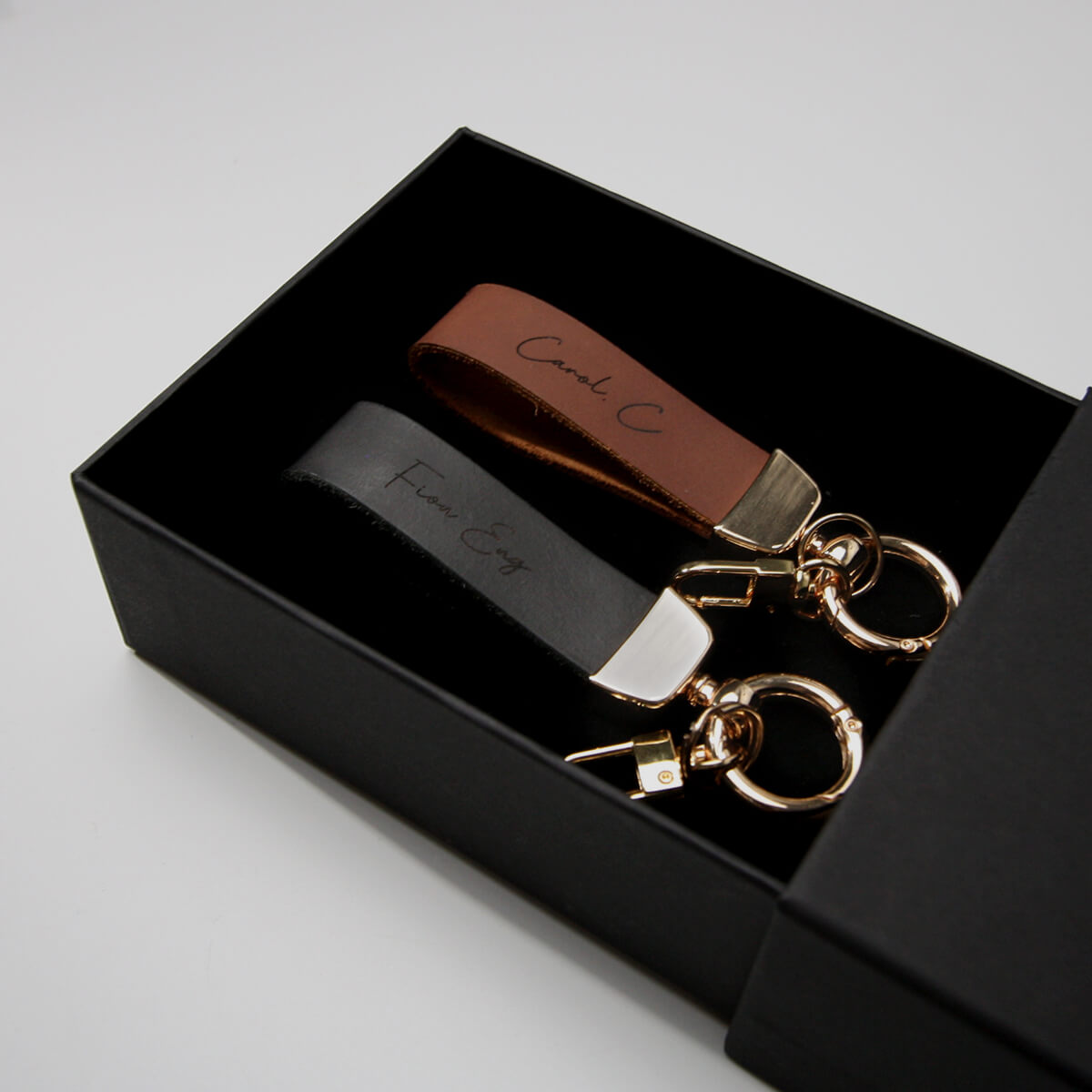 [Sweet Set A] Couple Hera Classic Leather Keychains + Wax Seal