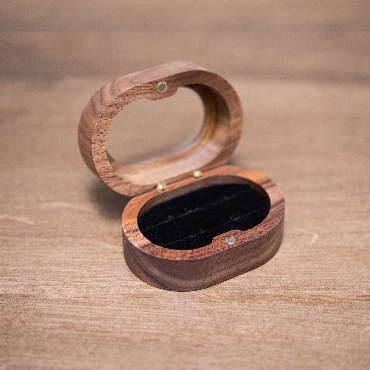 Wooden Oval Ring Box (Glass Top)