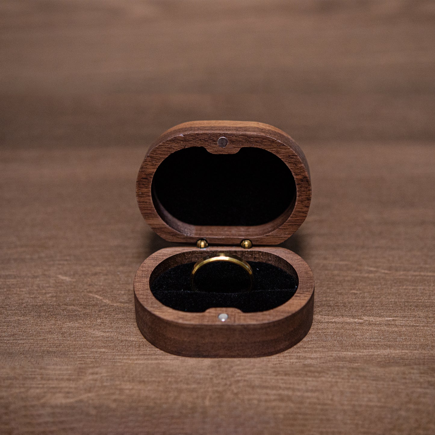 Wooden Oval Ring Box (Glass Top)