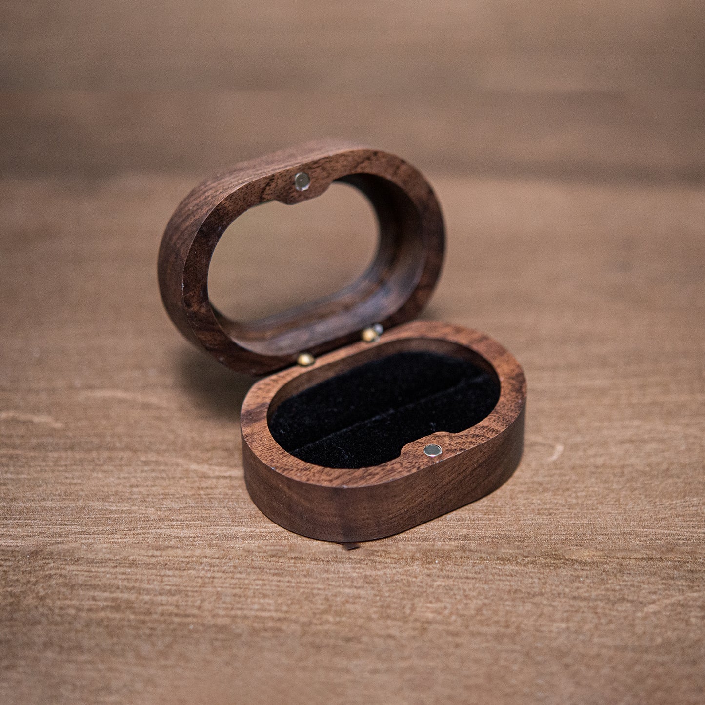 Wooden Oval Ring Box (Glass Top)